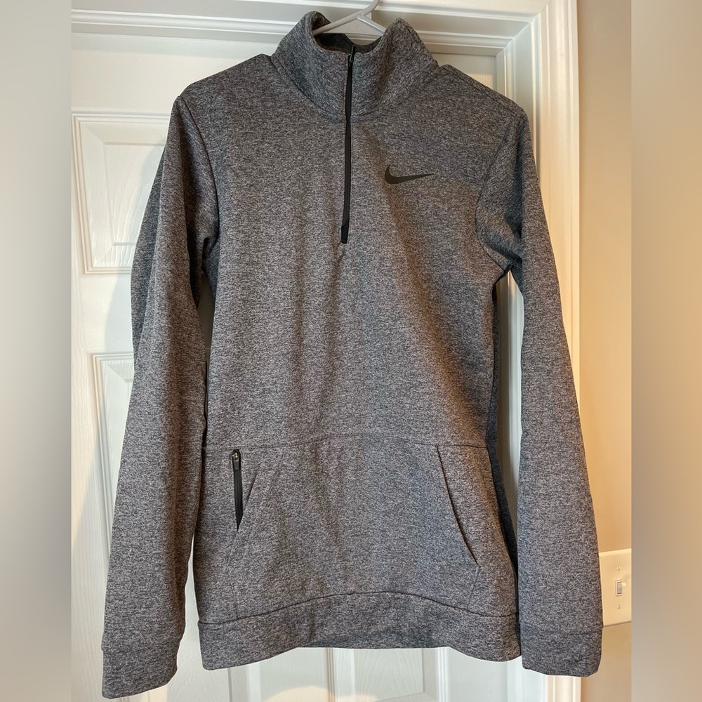 Nike Therma Men's Long Sleeve 1/4 zip Training Top